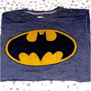 grey batman shirt - size medium men’s- very soft